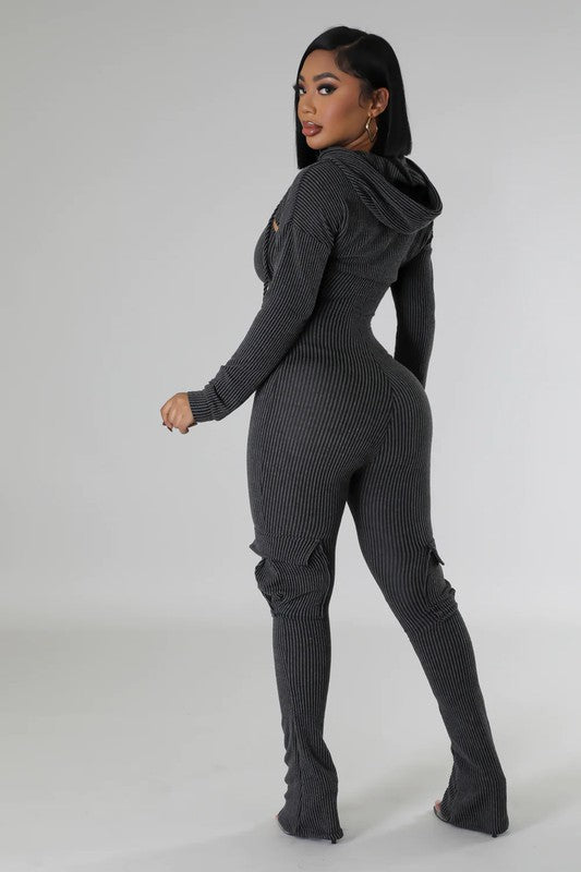 2 Piece Jumpsuit Outfit with cargo pockets for women, ideal for girls night and everyday looks. Back view.