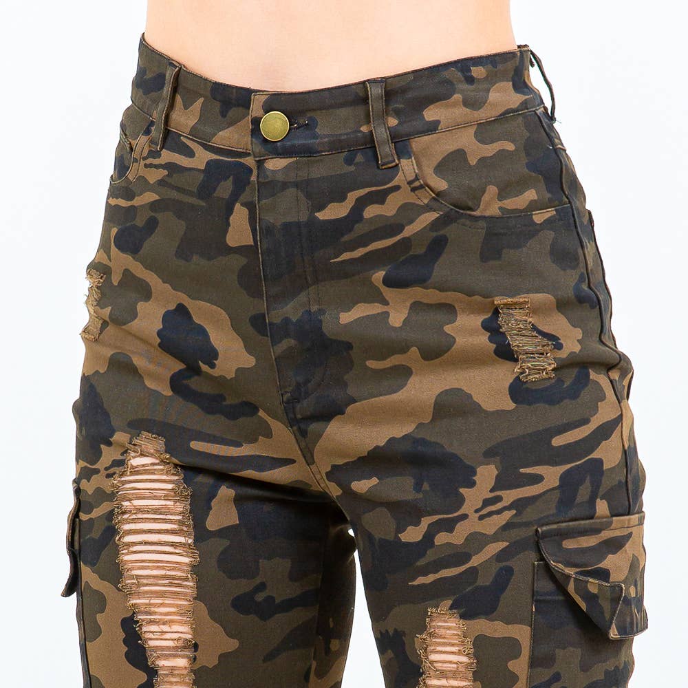 GI Jane Ripped Cargo Stacked Pants / Juniors